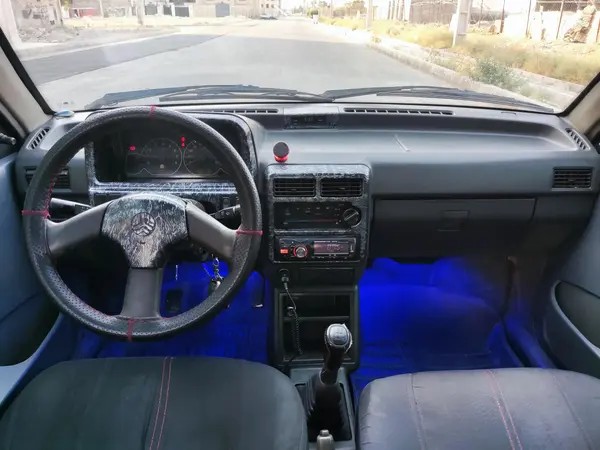 پراید، صندوق دار