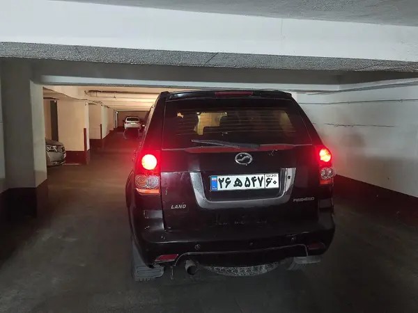 لندمارک، V7