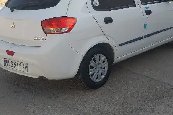 تیبا، هاچ بک