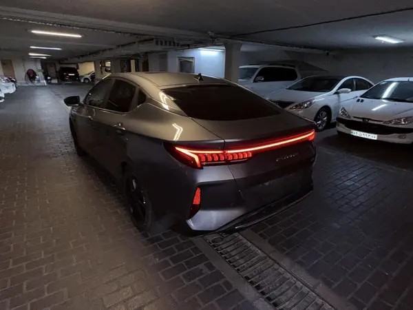 کی ام سی، J7