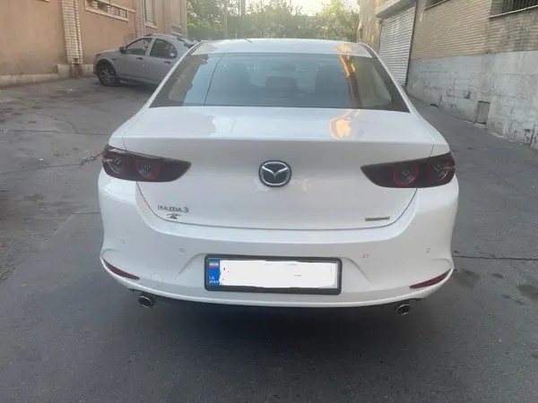 مزدا، 3 وارداتی