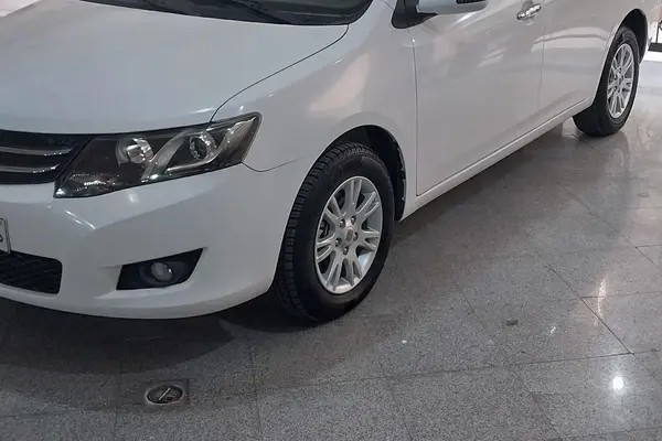 زوتی، آریو