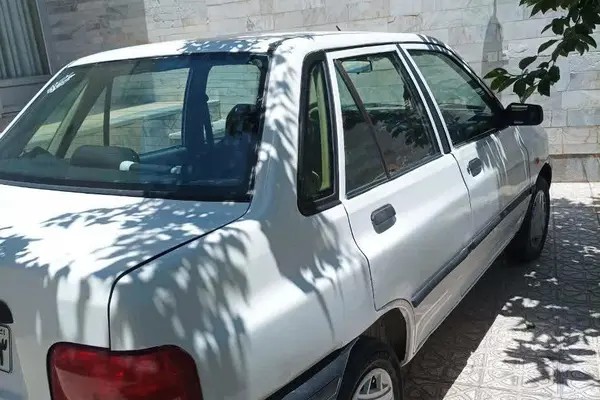 پراید، صندوق دار