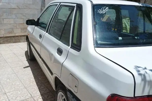 پراید، صندوق دار