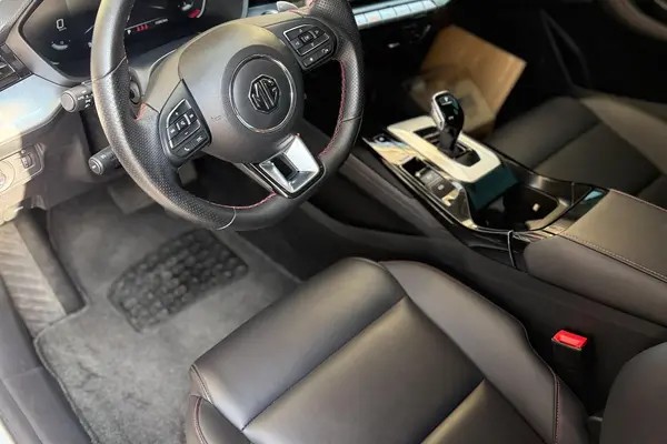 ام جی، GT