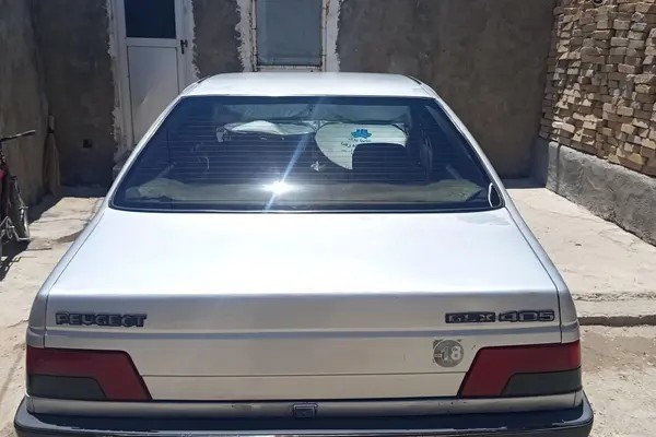 پژو، 405