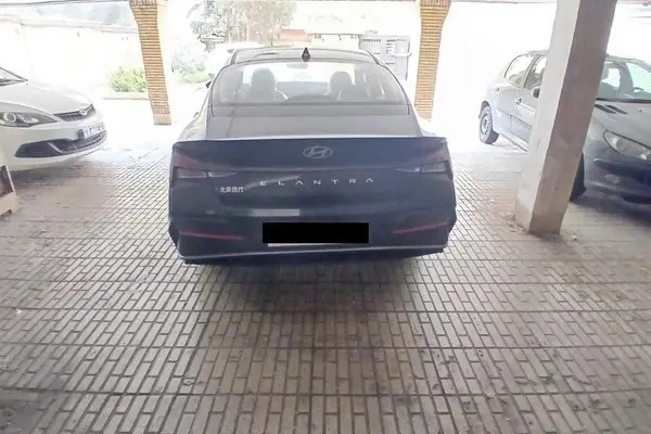 هیوندای، النترا