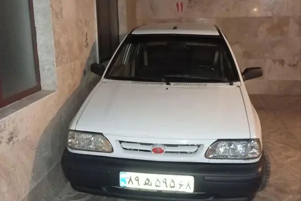 پراید، صندوق دار