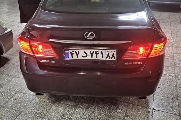 لکسوس، ES