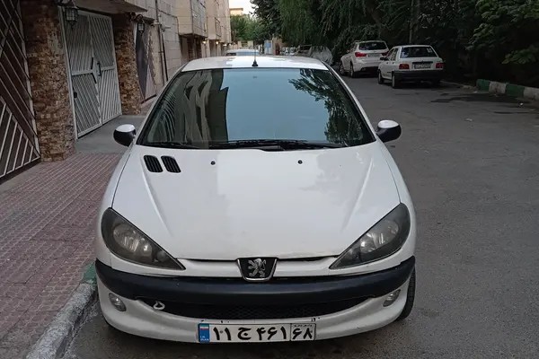 پژو، 206
