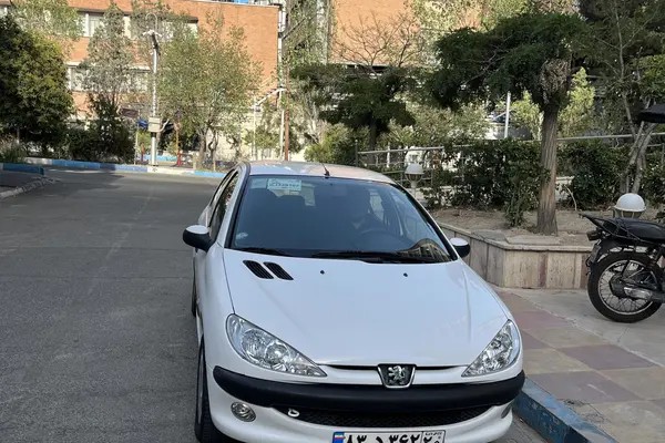 پژو، 206