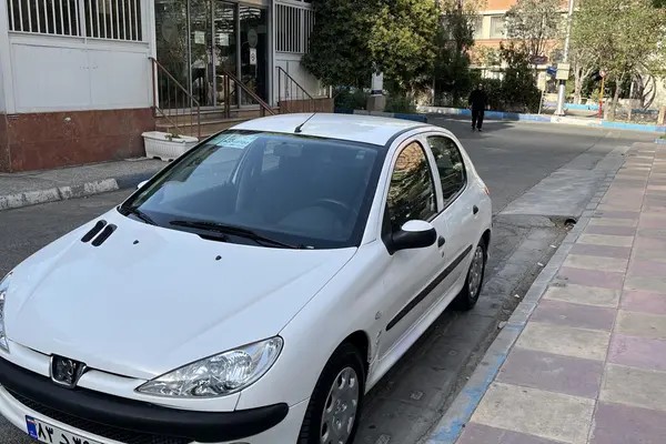 پژو، 206