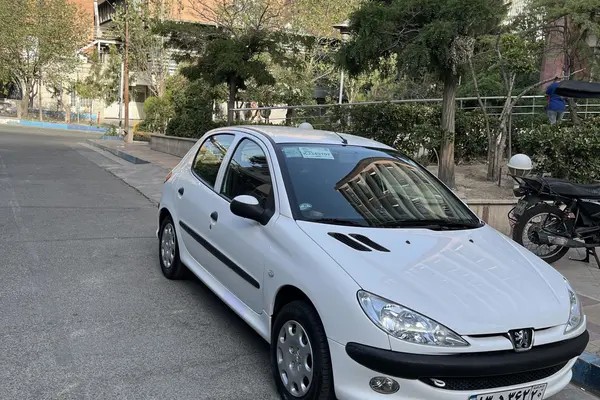 پژو، 206