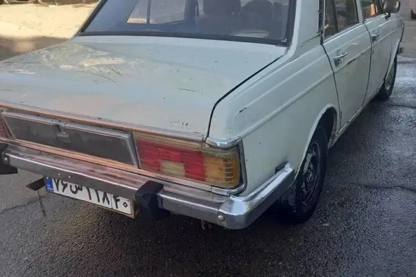 پیکان، سدان