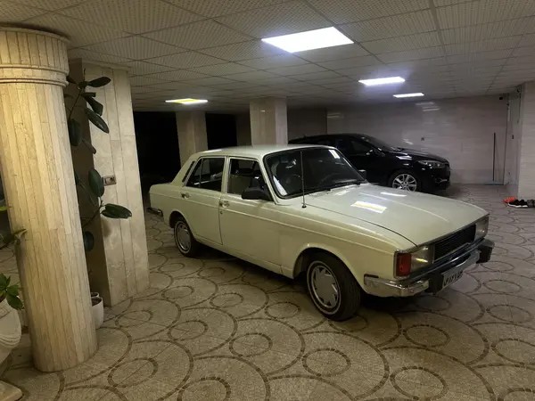 پیکان، سدان