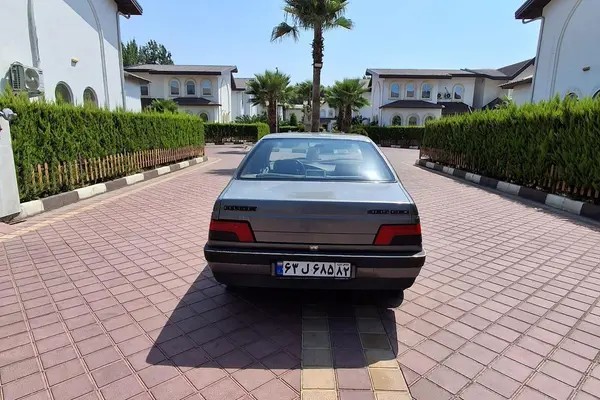 پژو، 405