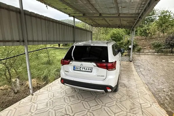 میتسوبیشی، اوتلندر