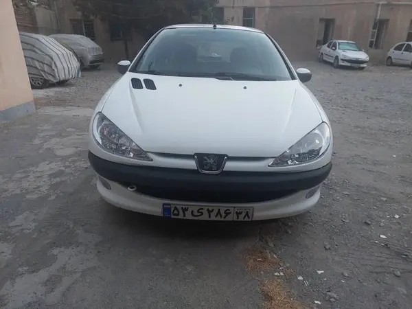 پژو، 206
