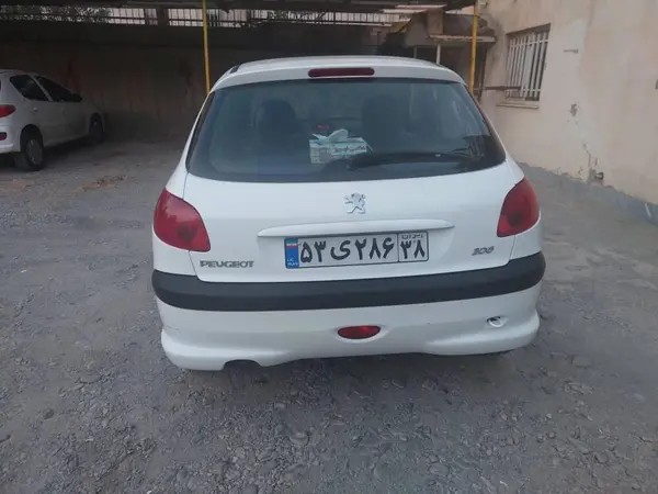 پژو، 206
