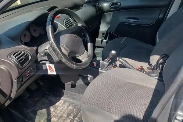 پژو، 206 SD