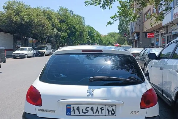 پژو، 206