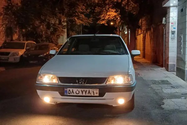 پژو، 405