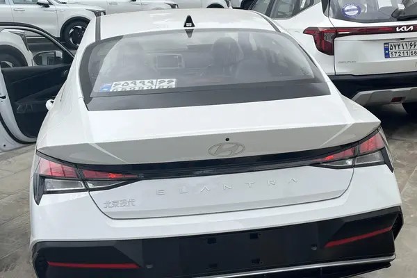هیوندای، النترا