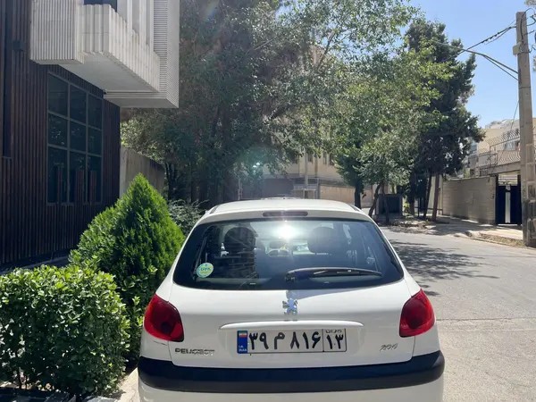 پژو، 206