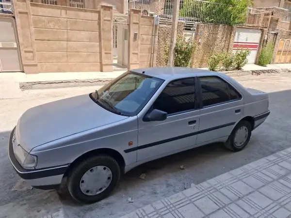 پژو، 405