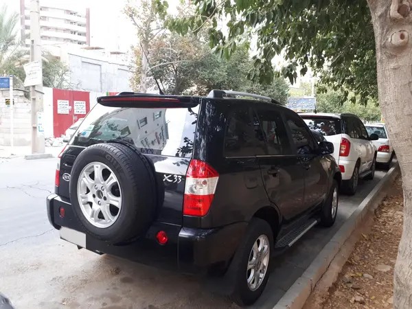 ام وی ام، X33