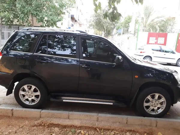 ام وی ام، X33