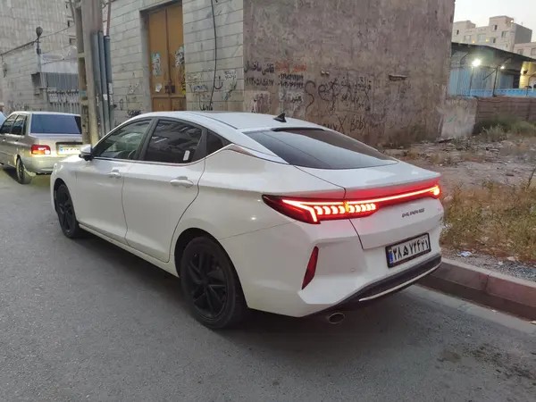 کی ام سی، J7