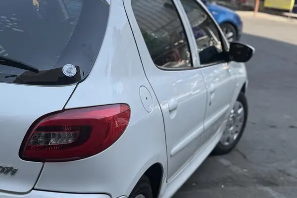 پژو، 207