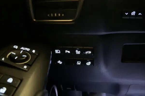 لکسوس، NX هیبرید
