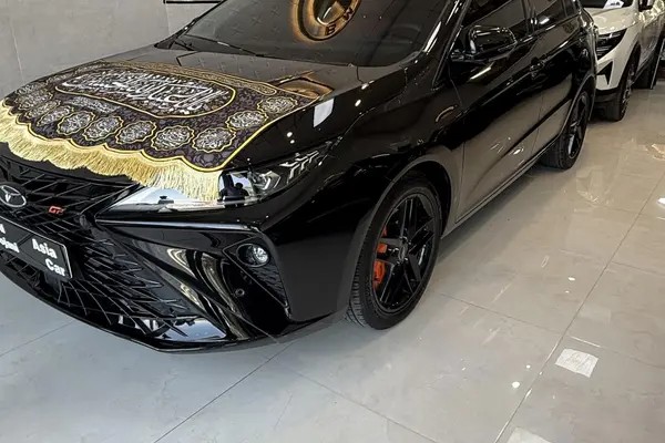 فونیکس، آریزو 6 جی تی (Z6 GT)