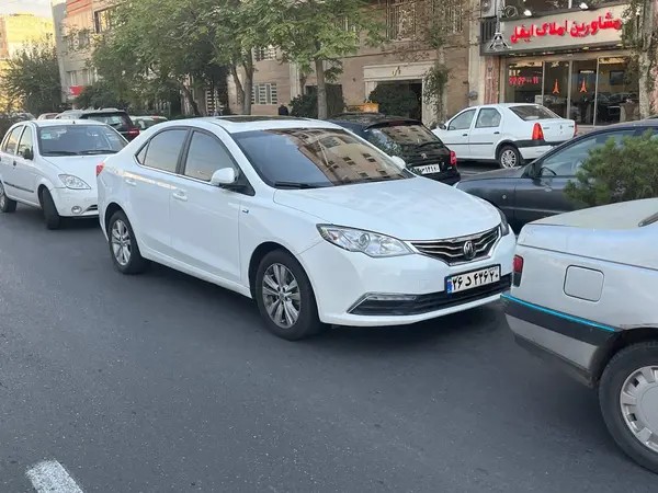 ام جی، 360