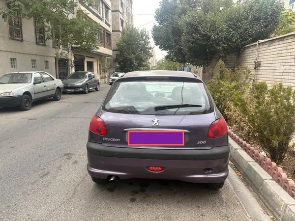 پژو، 206