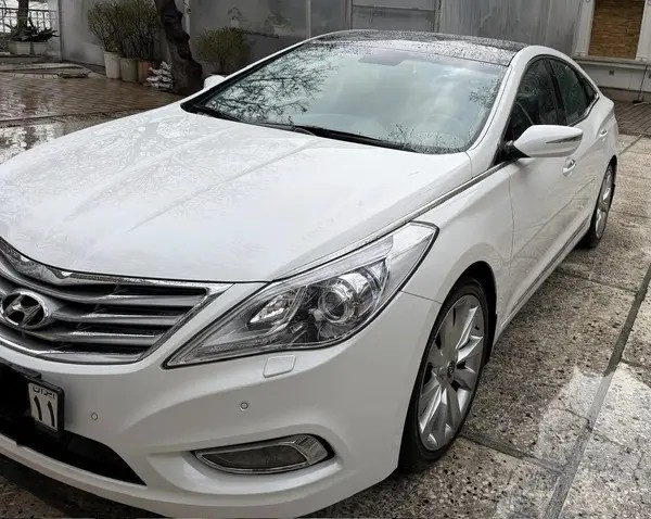 هیوندای، آزرا (گرنجور)
