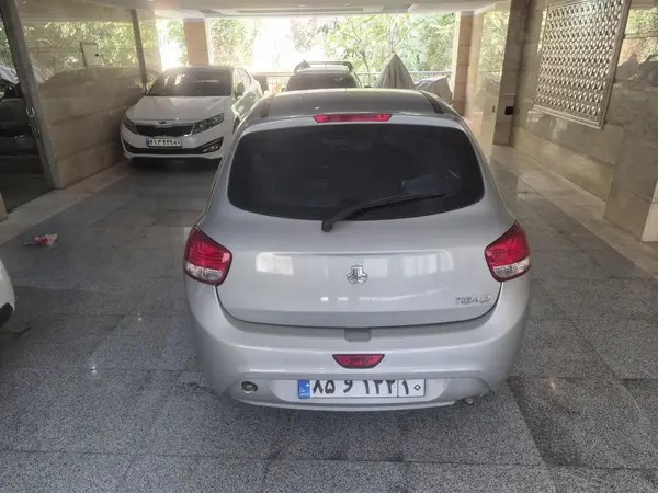 تیبا، هاچ بک