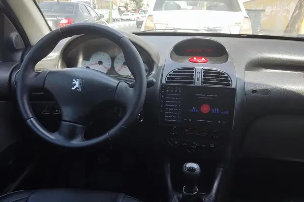 پژو، 207