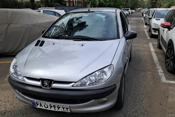 پژو، 206