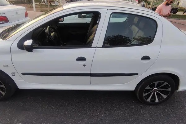 پژو، 206 SD