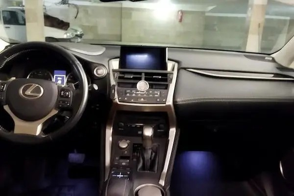 لکسوس، NX