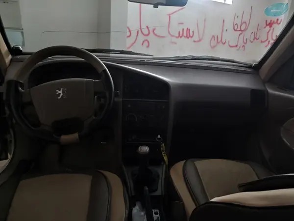 پژو، 405