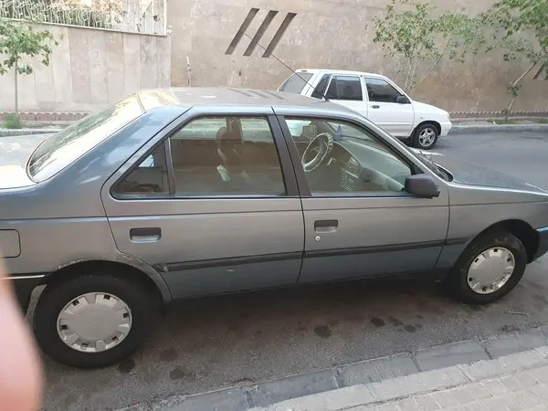 پژو، 405