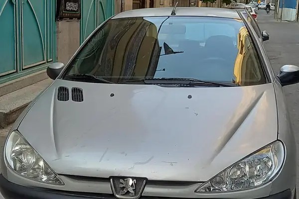 پژو، 206