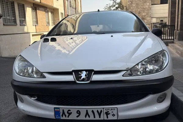 پژو، 206