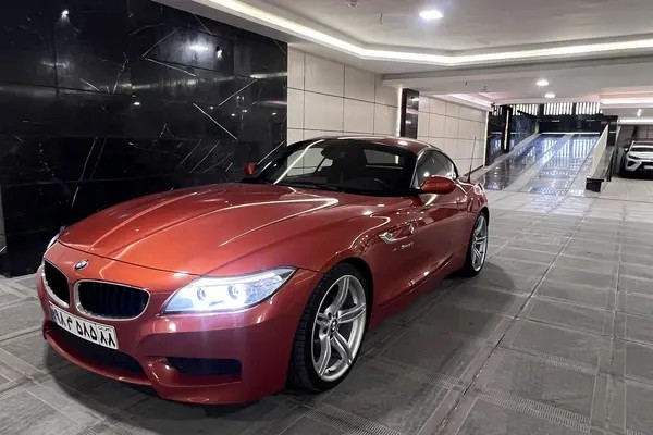 ب ام و، Z4