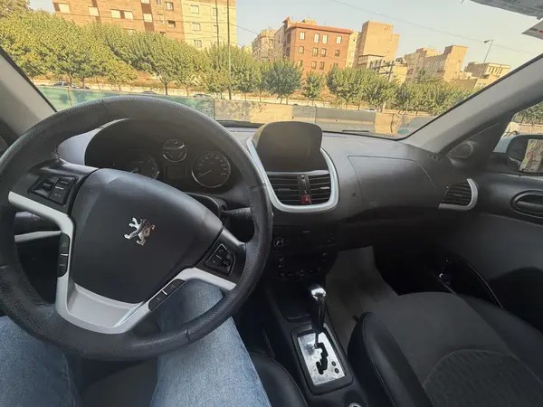 پژو، 207